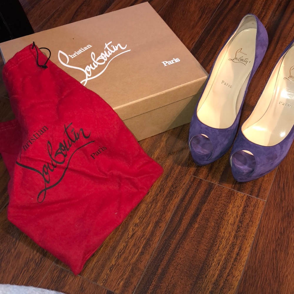 Christian louboutin pumps
